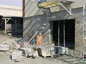Utsparing i 40 cm betong for 1,2x2,1m døråpning